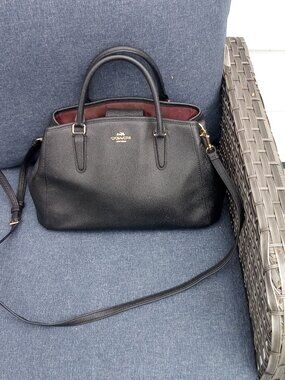 Coach  F57527   Margot Carryall in Crossgrain Leather Gold Black